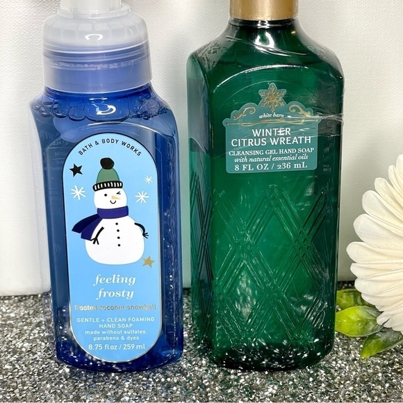Bath and Body Works Hand Soap Holiday Winter Citrus Wreath Coconut Snowball Nwt - Picture 3 of 4